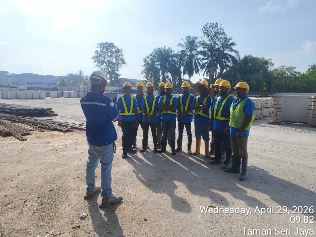 BS Construction & Renovation manpower team gathered for a safety briefing at a Johor project site